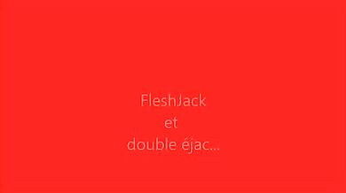 Ragazzo gay si masturba con una flashlight