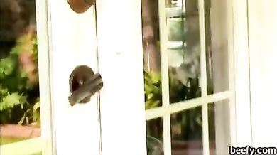 Biondo troia gode nel culo