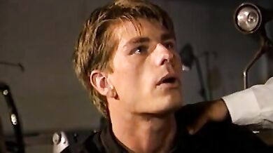 Due ragazzi fanno sesso a fine giornata