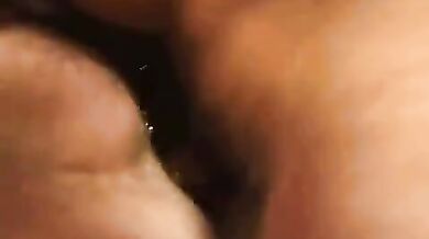 Gay copulano sul lettone