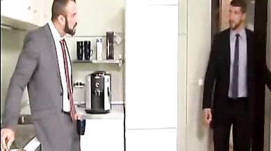 Grosso cetriolo nel culo