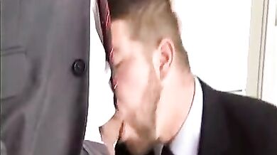 Grosso cetriolo nel culo