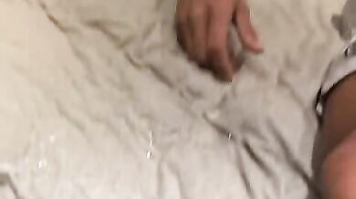 Maniaco gay abusa di un giovane