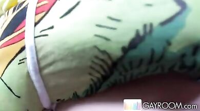 Un cazzone gay nel mio sederino