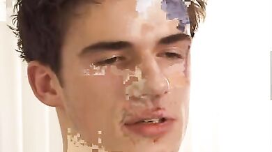 Ragazzo etero si sega