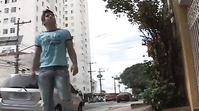 Padrone gay per culo giovane