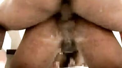 Sedere asiatico muscoloso