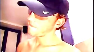 Sesso gay in una toilette