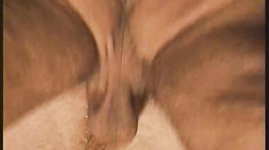 Checca bionda succhia pisello bruno