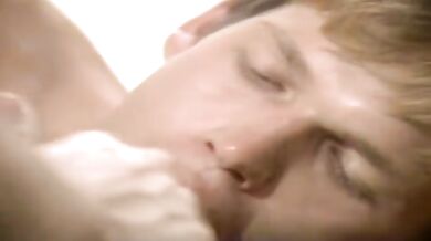 Orgia tra sportivi gay