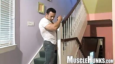 Ammasso di muscoli gay