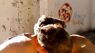 Orgia per giovani checche