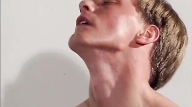 Steward adorano succhiarsi il cazzo