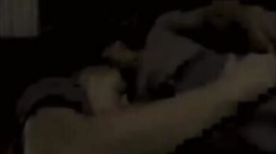 Ragazzo bisex si rilassa