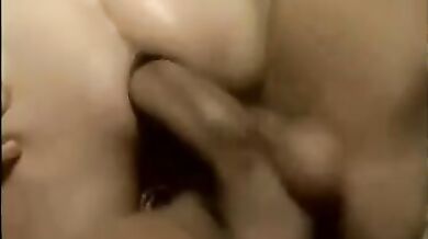 Ragazzo bisex si rilassa