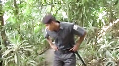 Orgia gay nella foresta pluviale