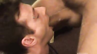 Bella succhiata di cazzo duro