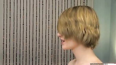 Gay si misurano il cazzo