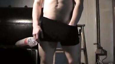 Maschio porco si masturba