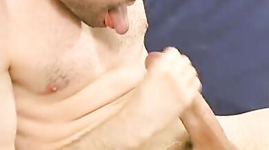 Auto pompino di maschio gay contorsionista