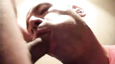 Due cazzi per un porco gay