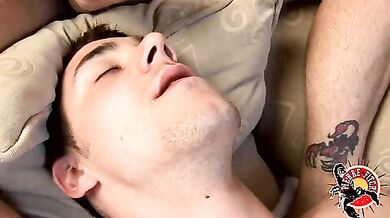 Pornostar gay scopato duro