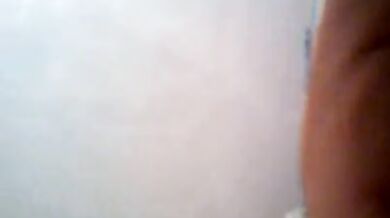 Ragazzo ci mostra il culo