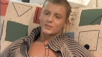 Ragazzo di Praga fa sesso anale