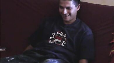 Si sega il pisello e sborra