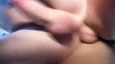 Studente gay arabo con il suo amico francese