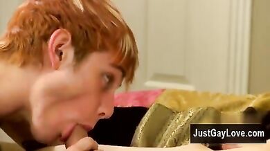 Ragazzini gay si divertono tanto