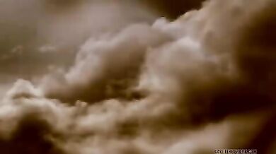 Ragazzo moro incula un biondino