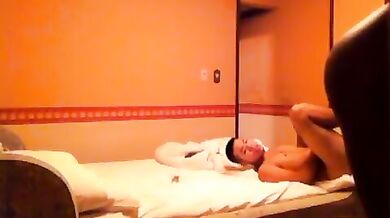 Boy asiatico inculato