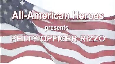 Ragazzo si masturba con sexy toy