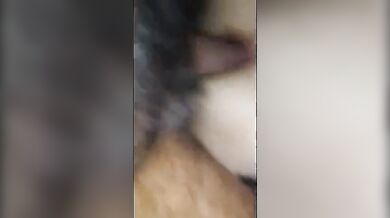 Il mio uomo mi scopa il culo