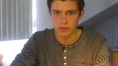 Bel ragazzo olandese ventenne mostra il culo