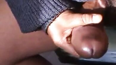 Grosso cazzo nero che sborra