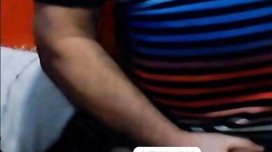 Nonno argentino che si masturba