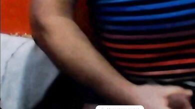 Nonno argentino che si masturba