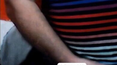 Nonno argentino che si masturba