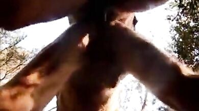 Inculato e masturbato outdoor