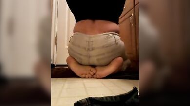 Scuoto il mio culo femminile