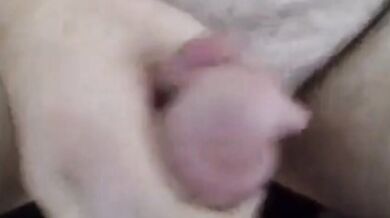 Ci masturbiamo il cazzo insieme