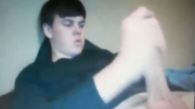 Ragazzo ciccione con un cazzo enorme