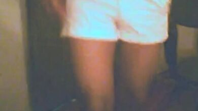 Ragazzo gay dello Sri Lanka si spoglia  in cam