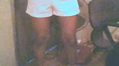 Ragazzo gay dello Sri Lanka si spoglia  in cam