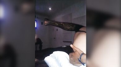 Femboy ama essere inculato così