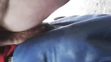 Maturo mi scopa nel parcheggio