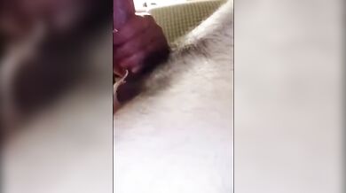 Grindr, ragazzo troia