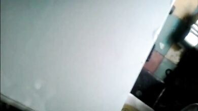 Cazzo indiano che sborra copiosamente